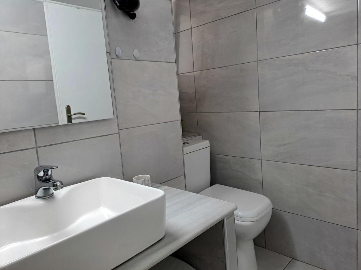 Cozy Apartment In Nea Palatia-Oropos Bagian luar foto